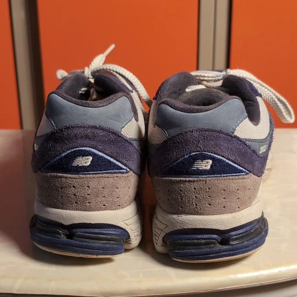 New Balance 2002R Sneakers Men's 12 Navy Blue Grey Suede Mesh Low Top